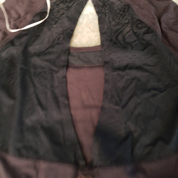 Calia detailed top. - Picture 4 of 6